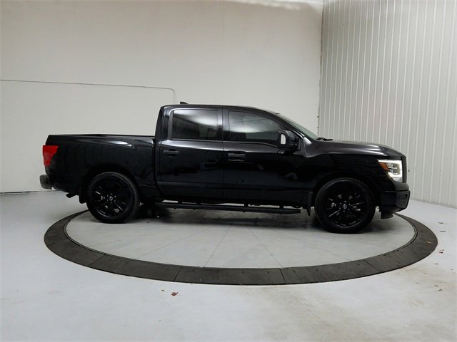 Used 2023 Nissan Titan SV w/ SV Convenience Package image 8