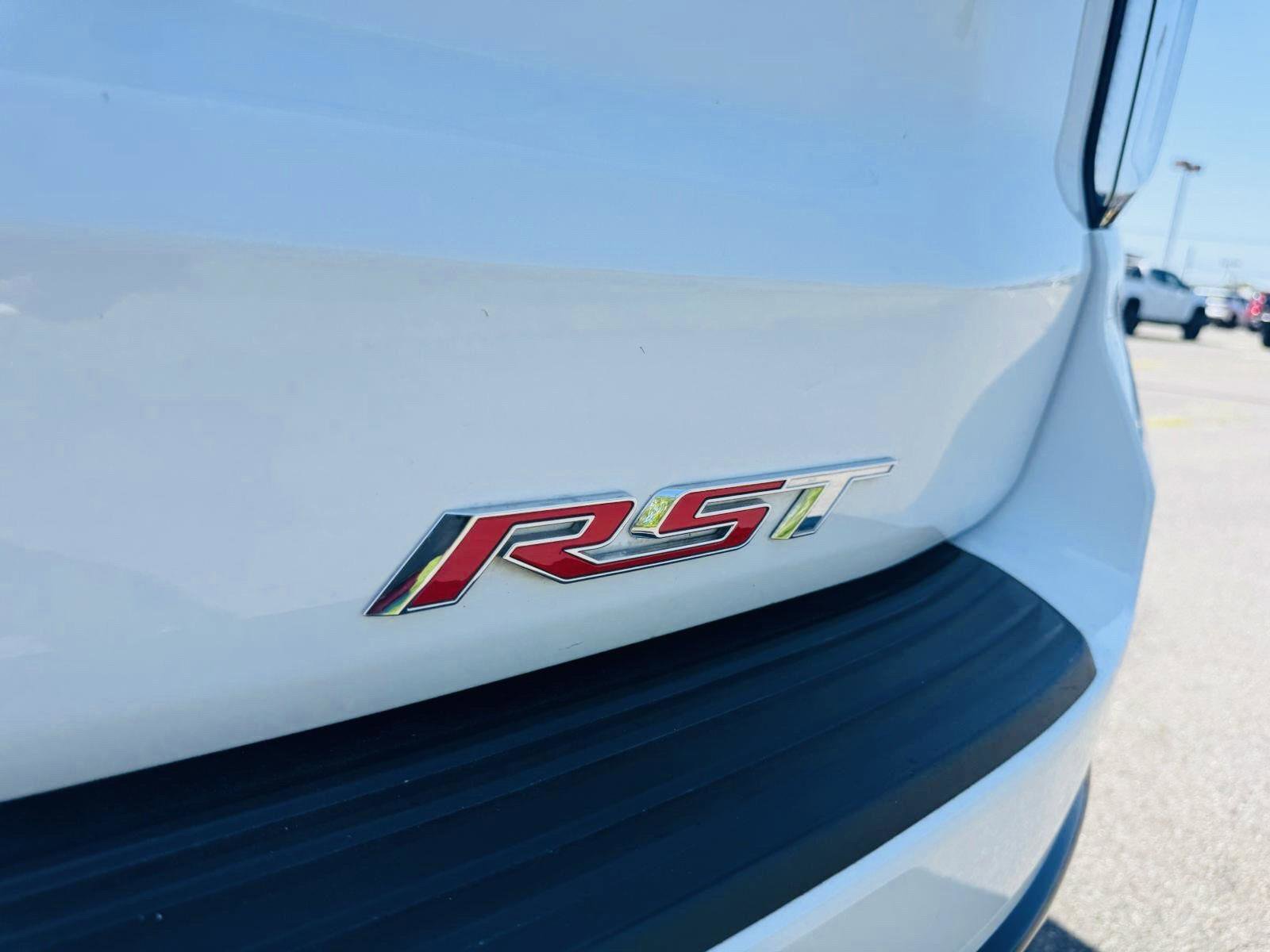 Used 2023 Chevrolet Suburban RST image 19