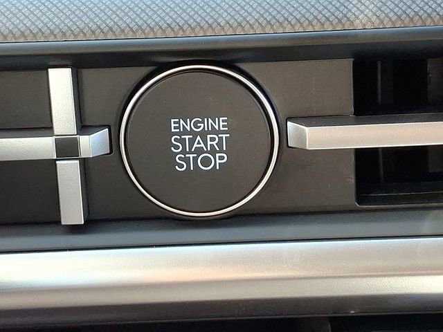 New 2026 Hyundai Santa Fe SE image 11