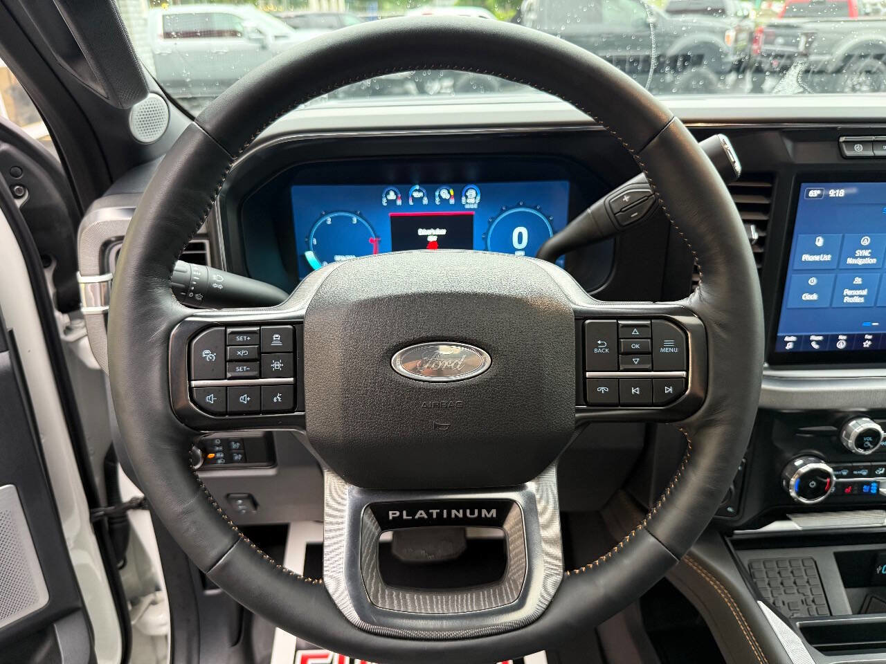 Used 2024 Ford F350 Platinum w/ FX4 Off-Road Package image 25