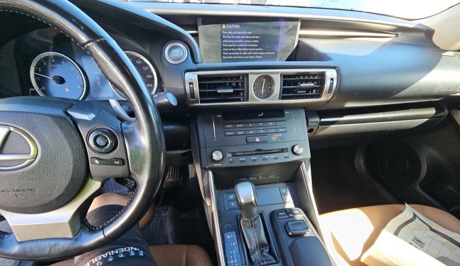 Used 2016 Lexus IS 300 AWD w/ Navigation System Package image 10