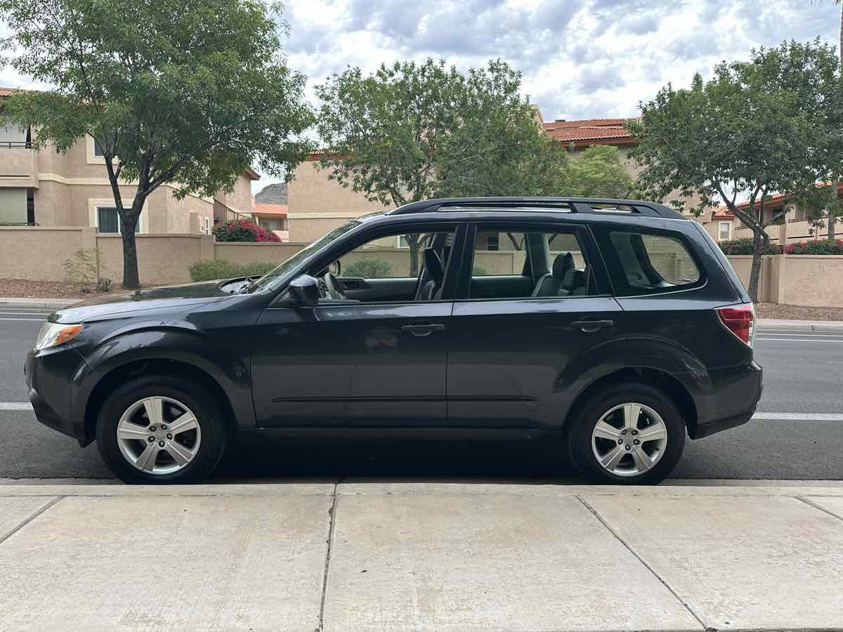 Used 2013 Subaru Forester 2.5X AWD/4WD image 5