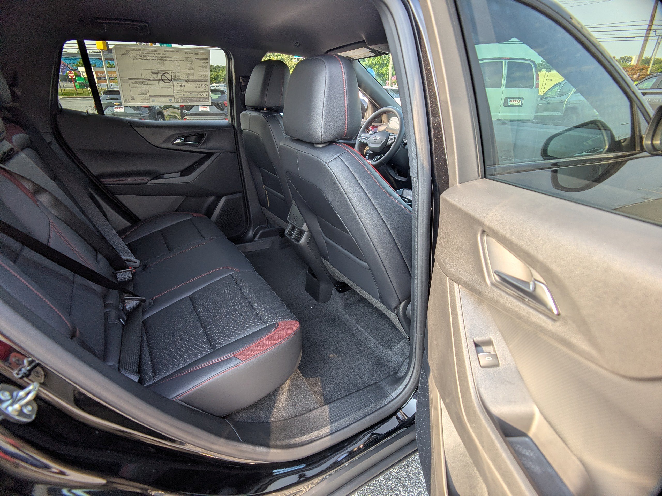 New 2027 Chevrolet Equinox RS FWD image 11