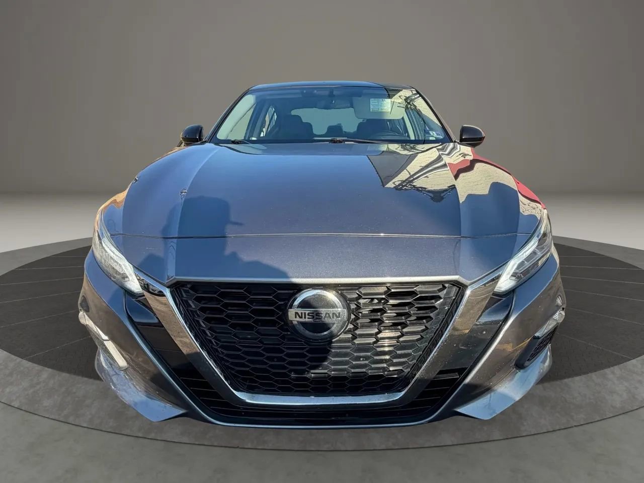 Used 2019 Nissan Altima 2.5 SR image 2