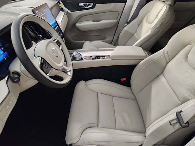 New 2026 Volvo XC60 T8 Ultra w/ Protection Package Premier AWD/4WD image 14