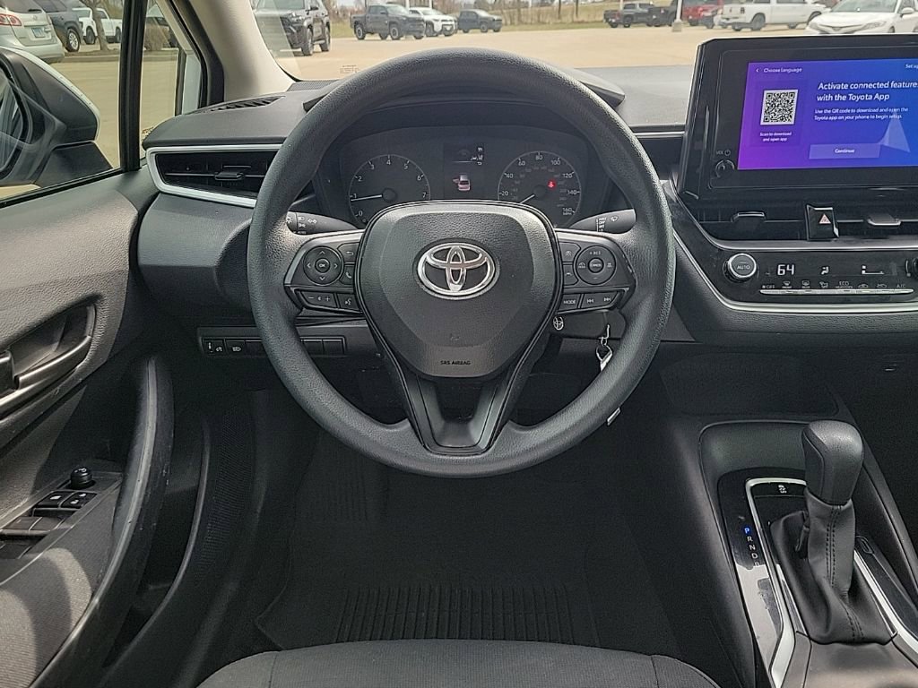 Used 2025 Toyota Corolla LE image 13