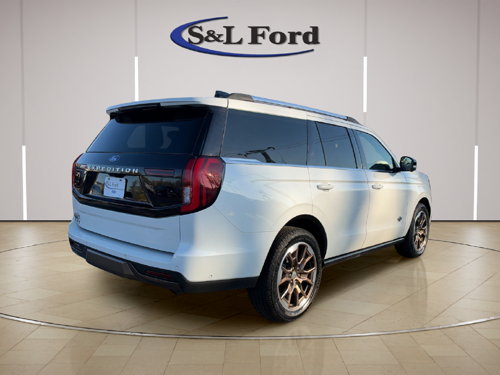 Certified 2025 Ford Expedition King Ranch AWD/4WD image 7