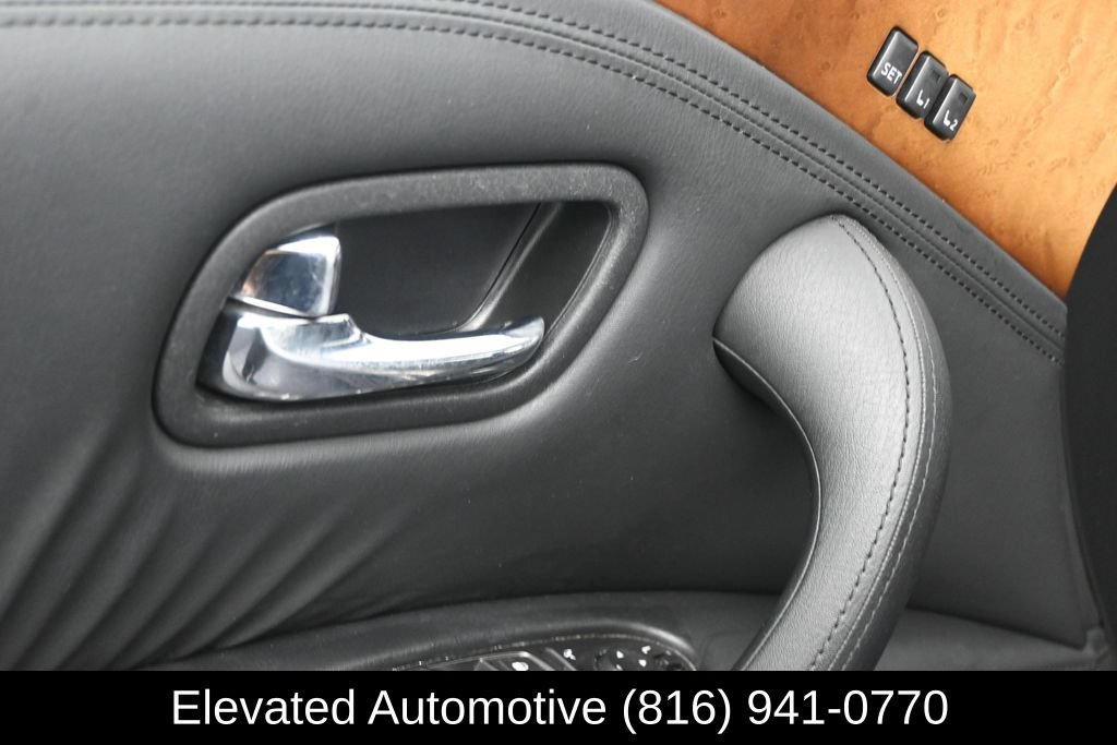 Used 2014 INFINITI QX80 4WD w/ Theater Package image 16