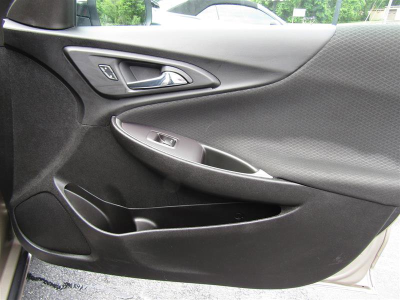 Used 2022 Chevrolet Malibu LT image 29