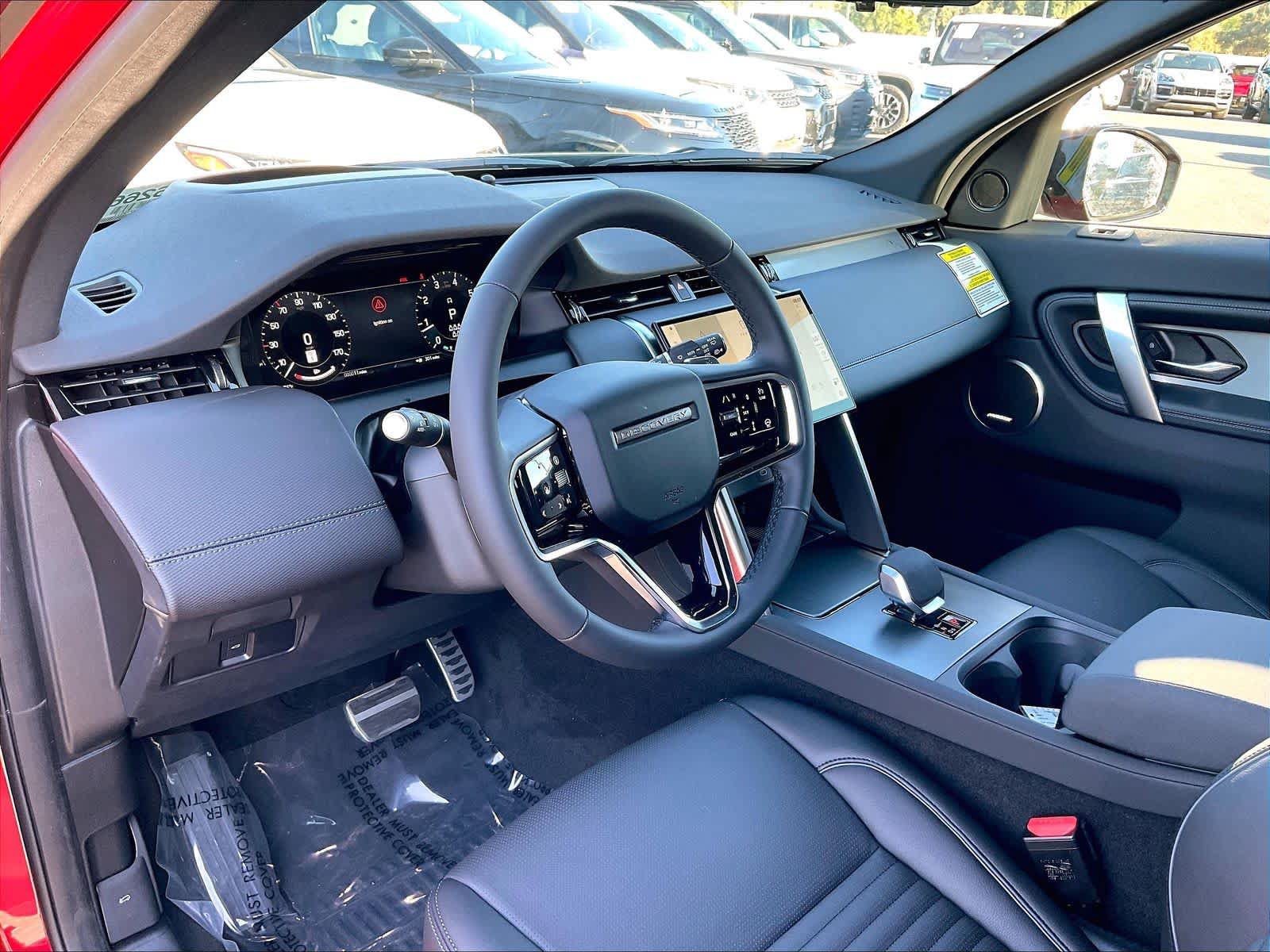 New 2026 Land Rover Discovery Sport Landmark AWD/4WD image 8