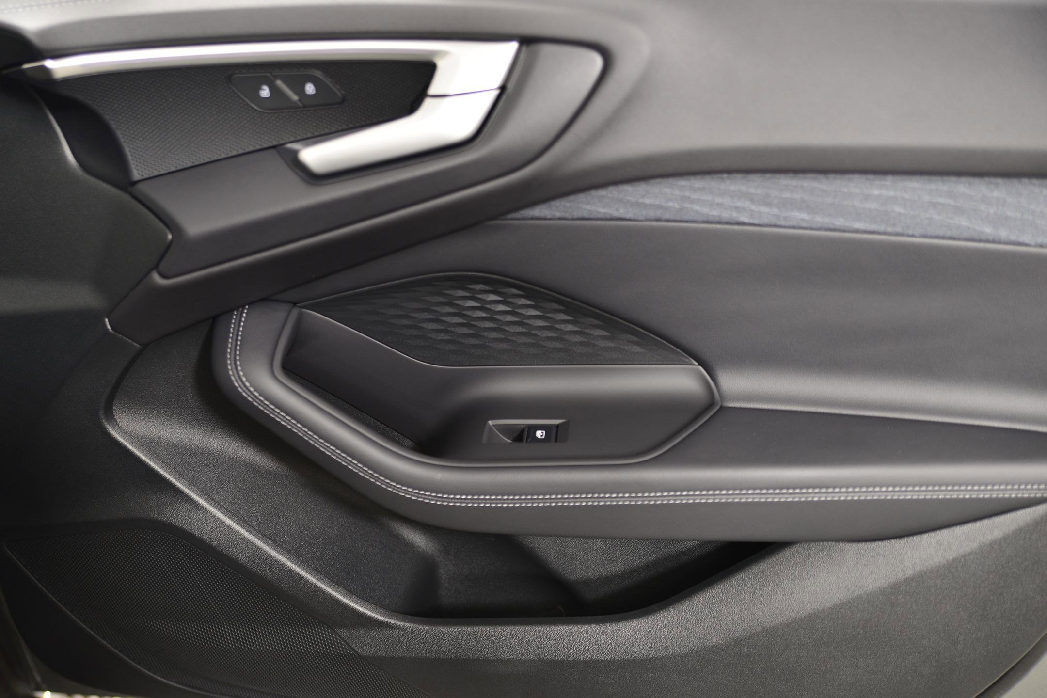 Certified 2025 Audi A5 2.0T Premium w/ Convenience Package image 9