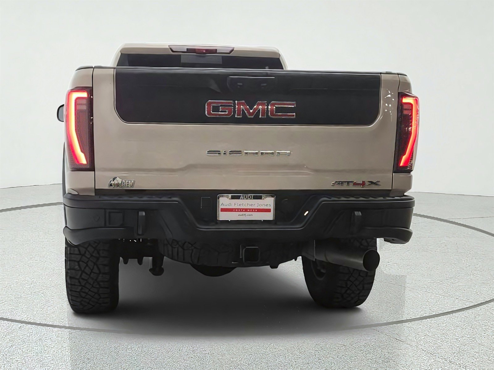 Used 2026 GMC Sierra 2500 AT4X w/ AT4X AEV Edition AWD/4WD image 6