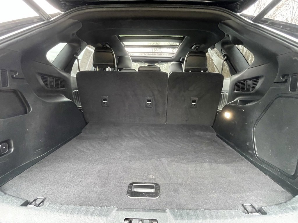 Used 2020 Ford Edge ST w/ Cold Weather Package image 18