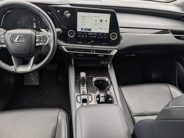 Used 2025 Lexus RX 350 FWD w/ Technology Package image 10