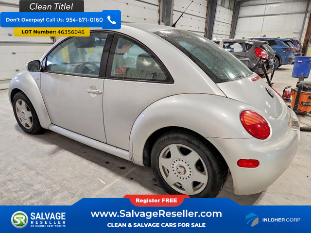 Used 2001 Volkswagen Beetle GLS FWD image 3