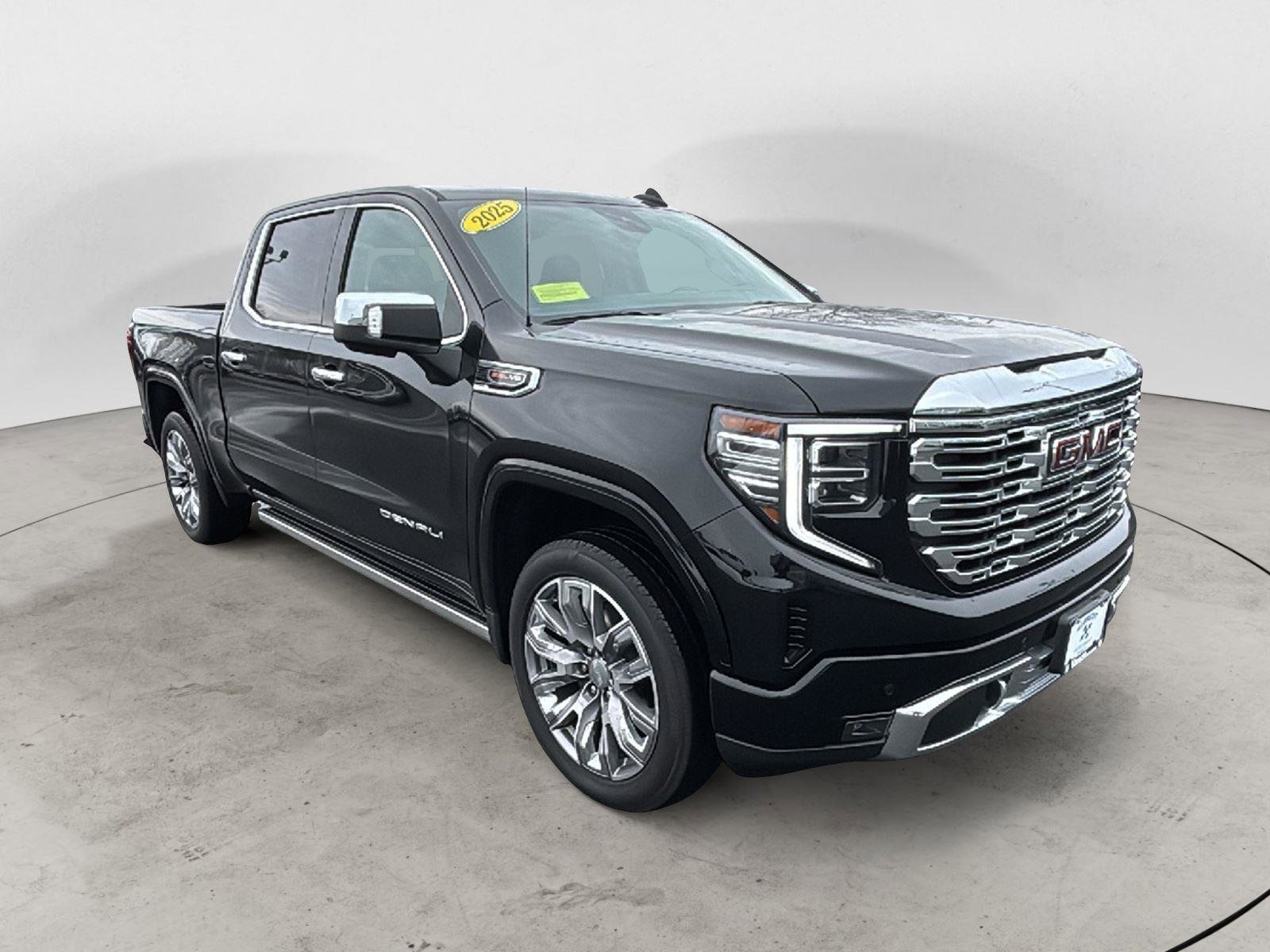 New 2025 GMC Sierra 1500 Denali w/ Denali Reserve Package