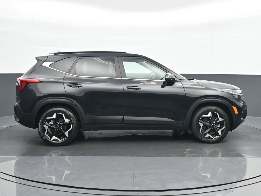 Used 2024 Kia Seltos EX image 7