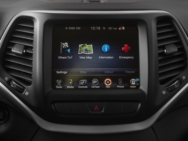 Used 2016 Jeep Cherokee Trailhawk w/ Comfort/Convenience Group AWD/4WD image 12