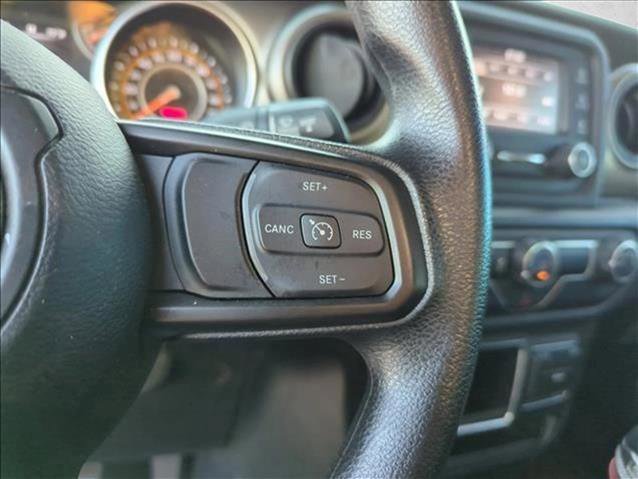 Used 2020 Jeep Gladiator Sport image 17