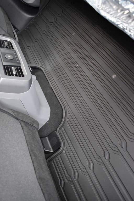 New 2025 Ford F350 XLT w/ Black Appearance Package image 14