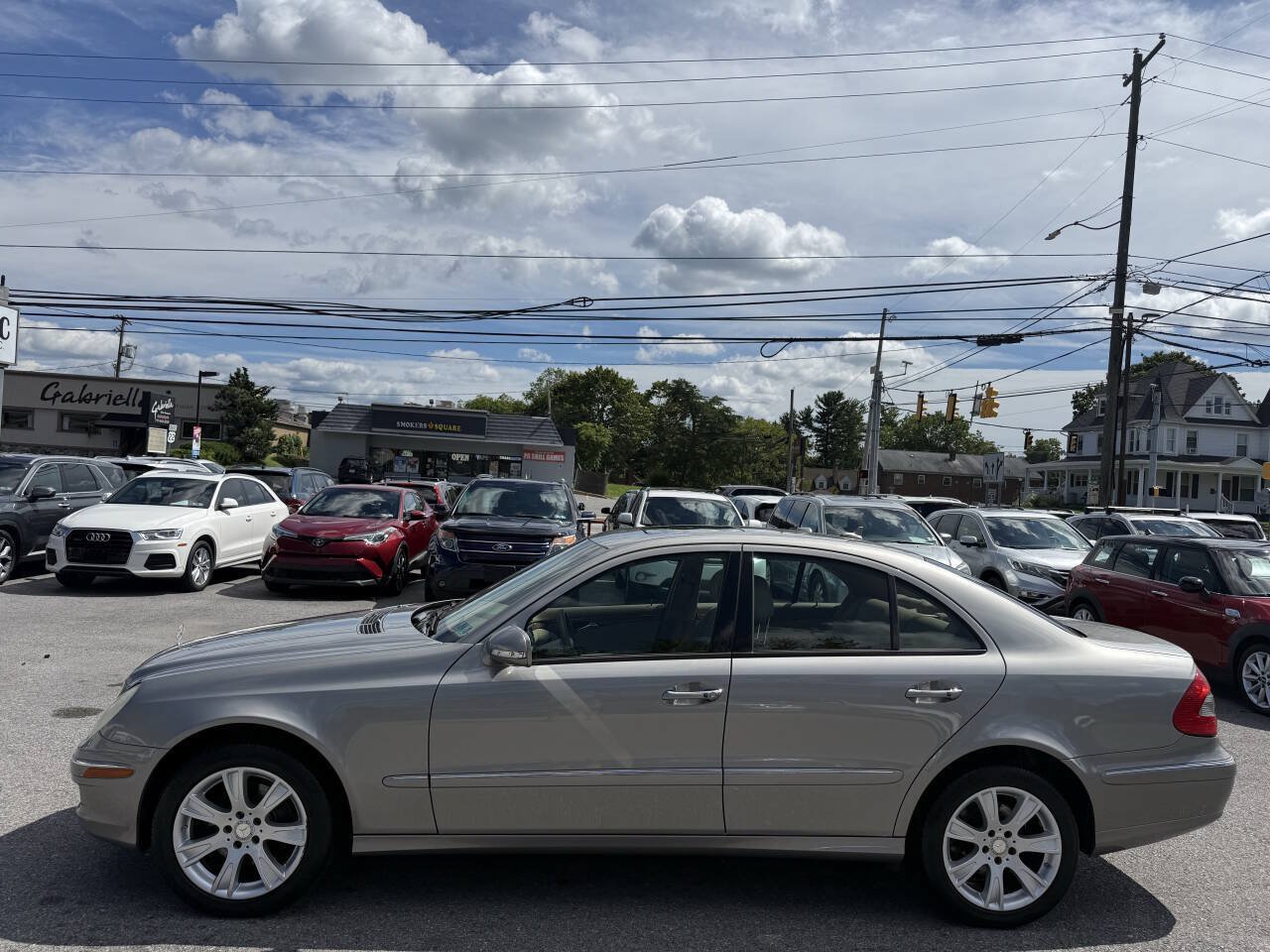 Used 2009 Mercedes-Benz E 350 4MATIC Sedan image 5