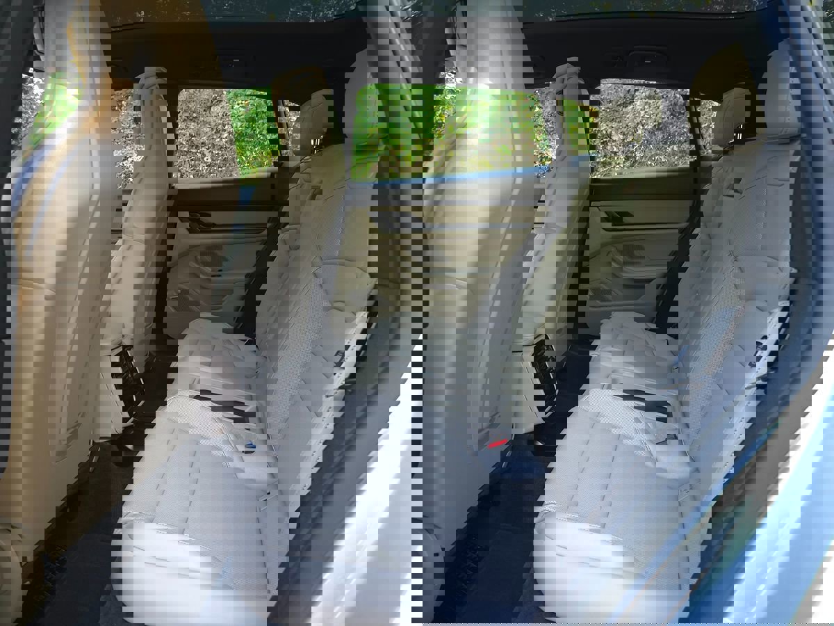 Used 2023 Porsche Taycan 4 Cross Turismo w/ Premium Package image 15