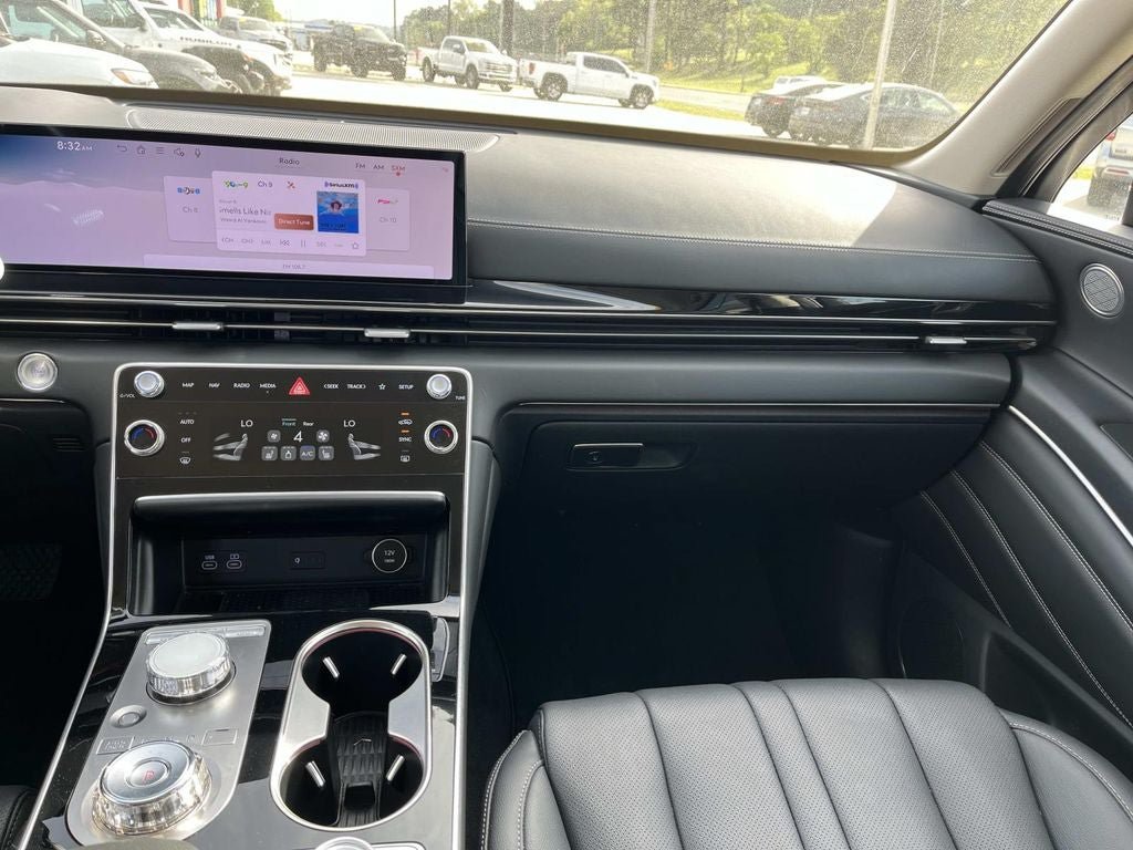Used 2025 Genesis GV80 2.5T Standard AWD/4WD image 11