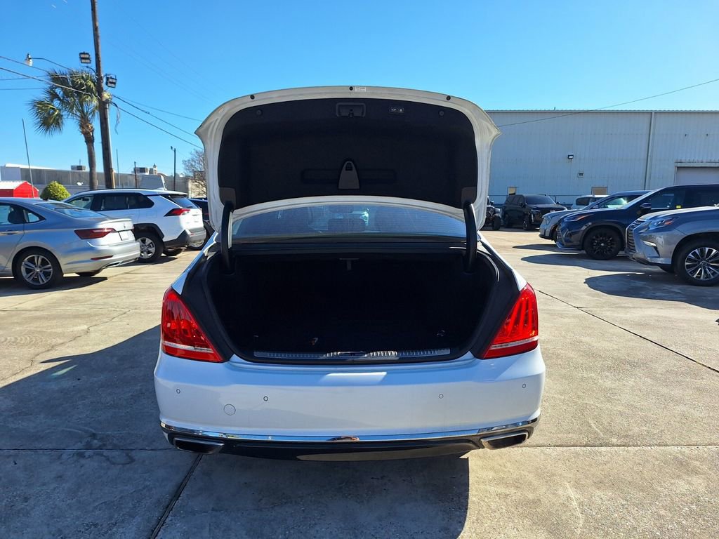 Used 2017 Genesis G90 3.3T Premium image 28