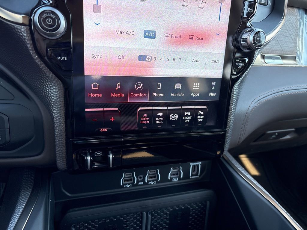 New 2026 RAM 3500 Longhorn image 21