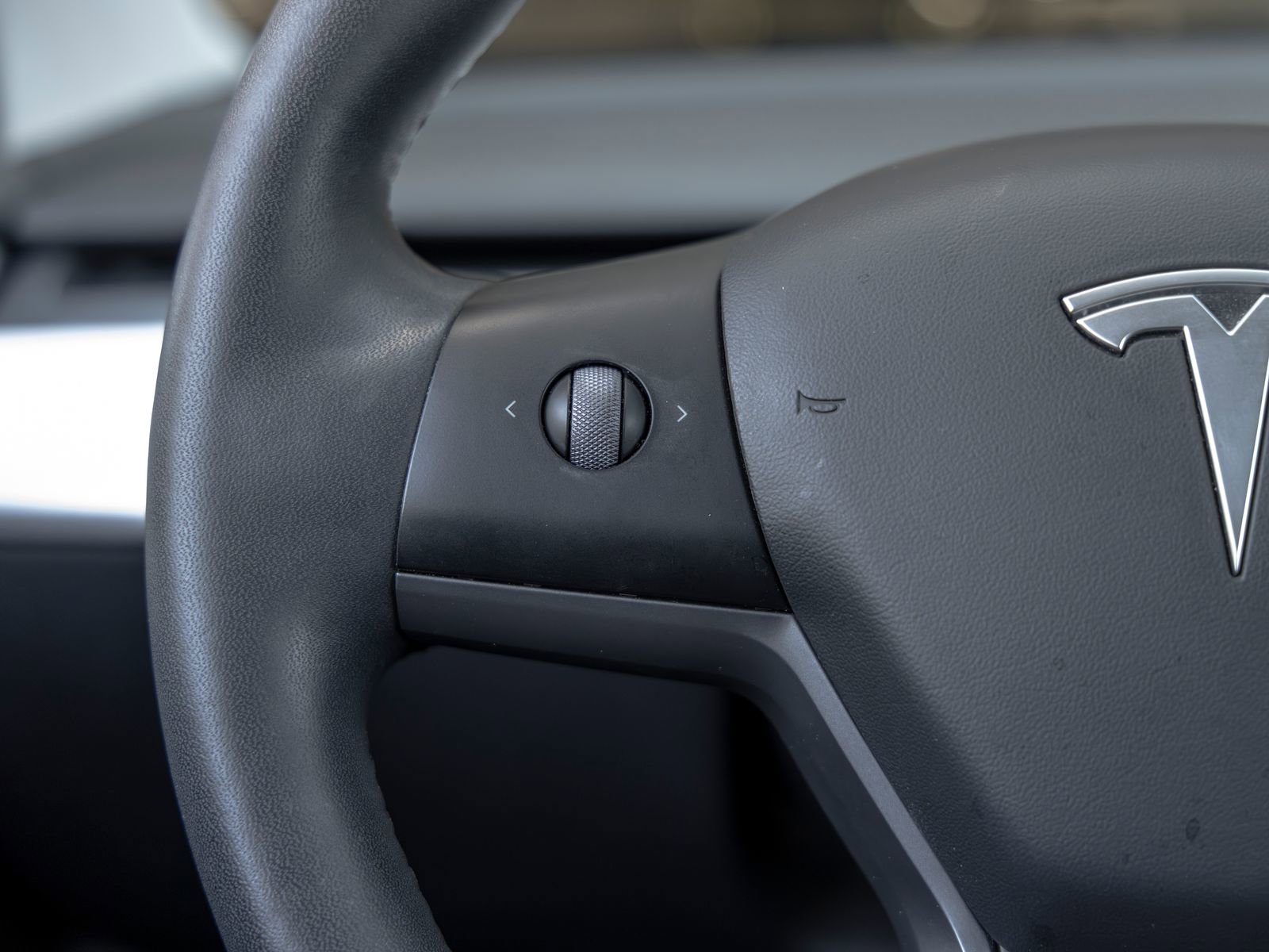 Used 2021 Tesla Model 3 Standard Range Plus image 28