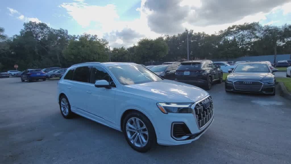 Certified 2025 Audi Q7 3.0T Premium Plus w/ Premium Plus Package AWD/4WD image 2
