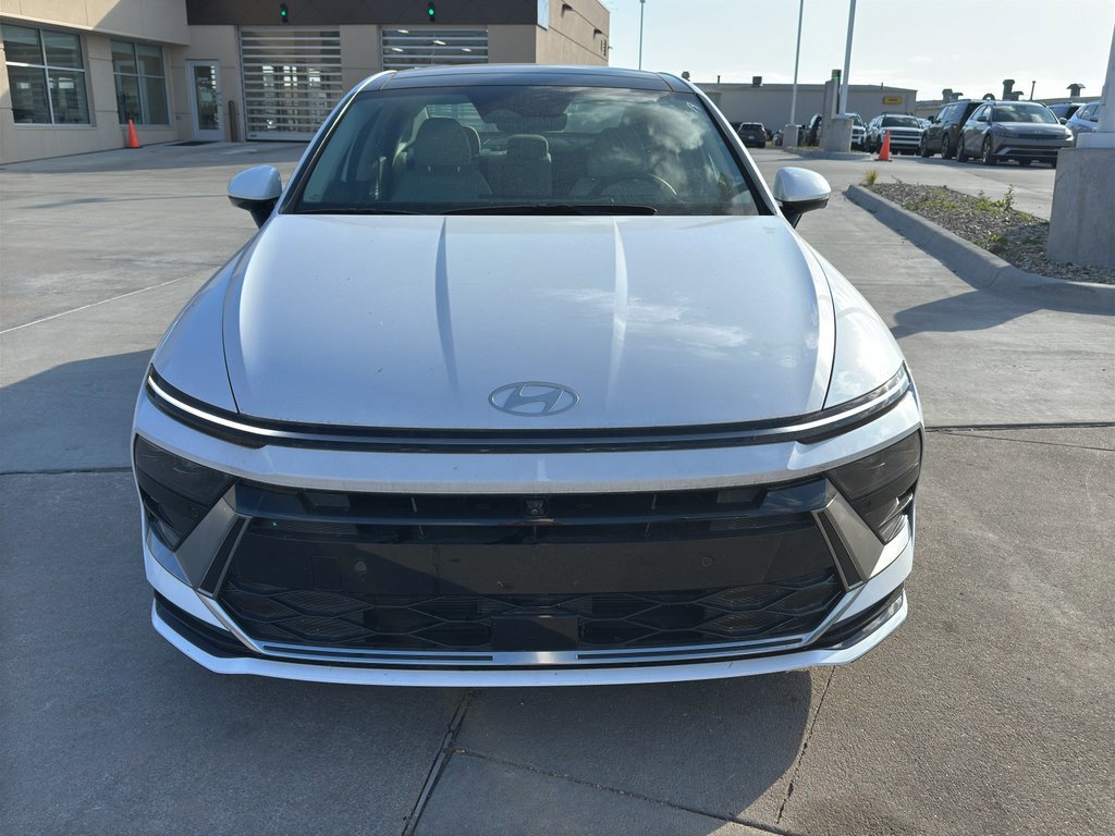 New 2025 Hyundai Sonata Limited FWD image 8