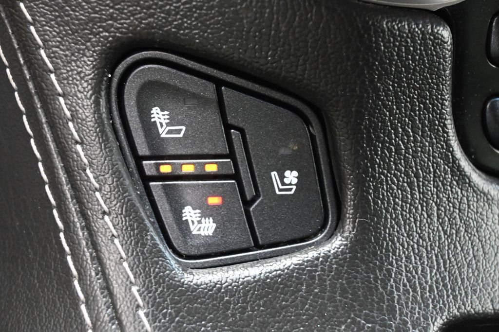 Used 2019 GMC Yukon XL SLT AWD/4WD image 15