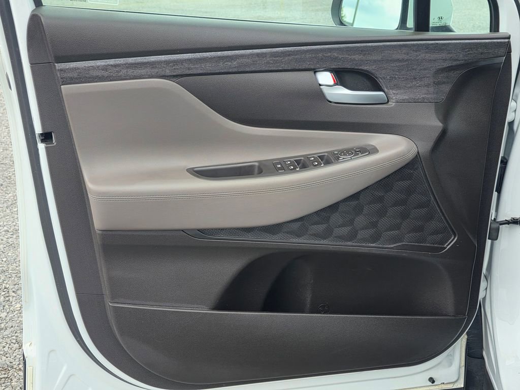 Used 2020 Hyundai Santa Fe SE w/ Cargo Package FWD image 12
