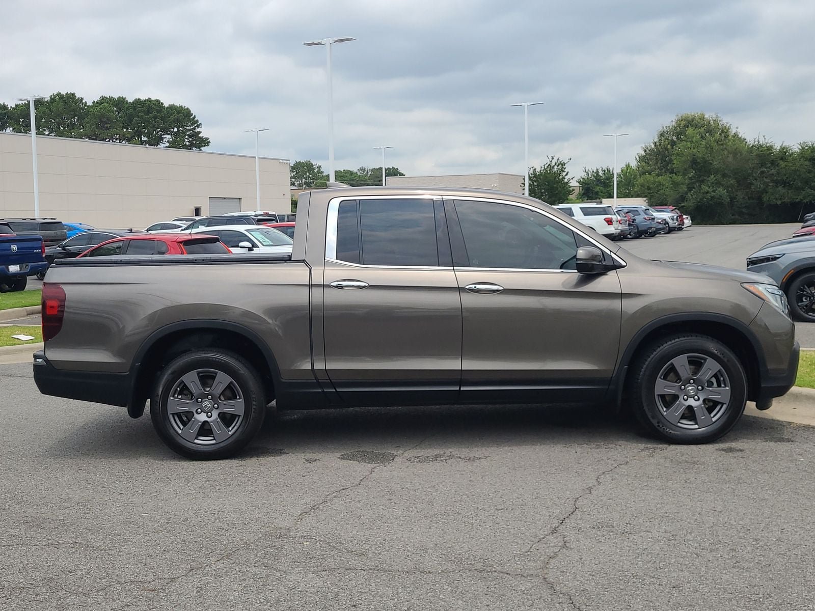 Used 2020 Honda Ridgeline RTL-E image 2