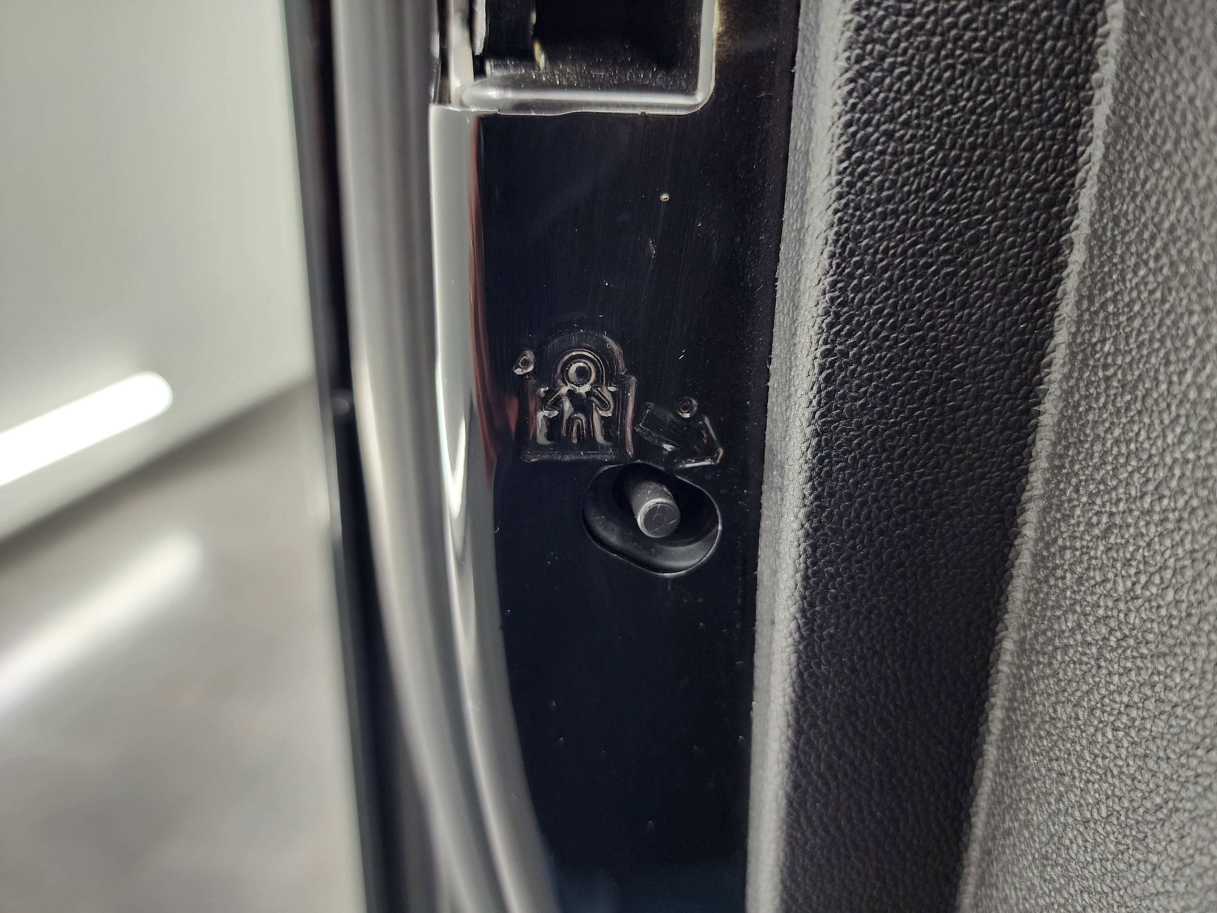 Used 2022 Chevrolet Silverado 3500 High Country image 43