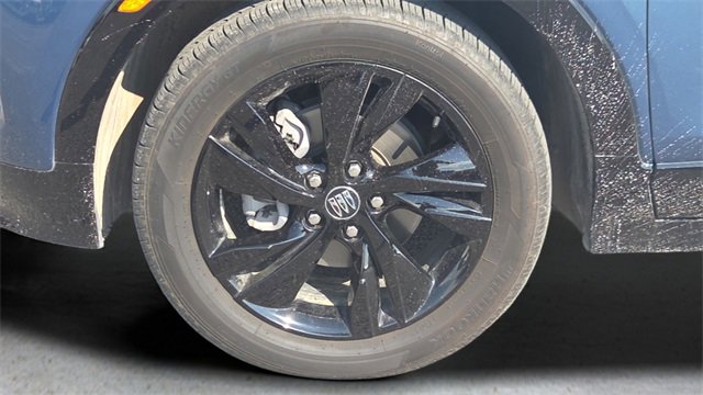 Used 2025 Buick Encore GX Sport Touring image 19