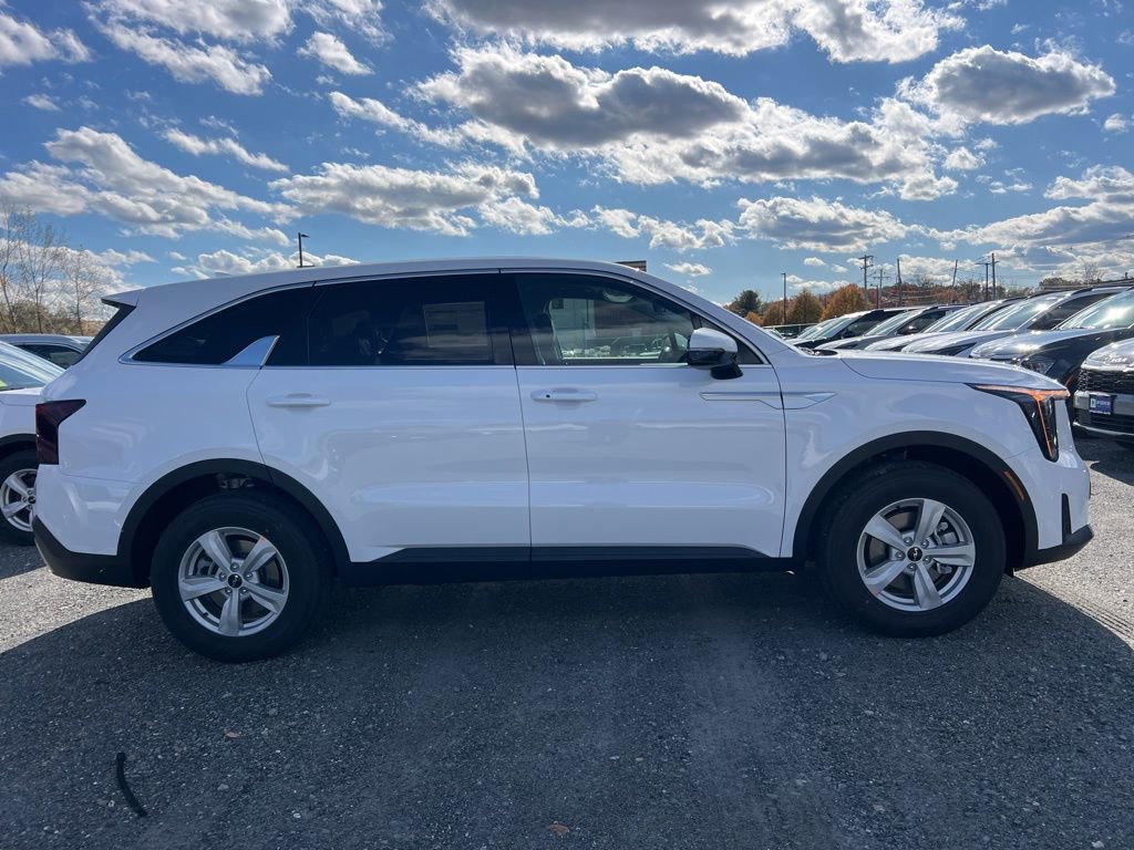 New 2026 Kia Sorento LX image 4