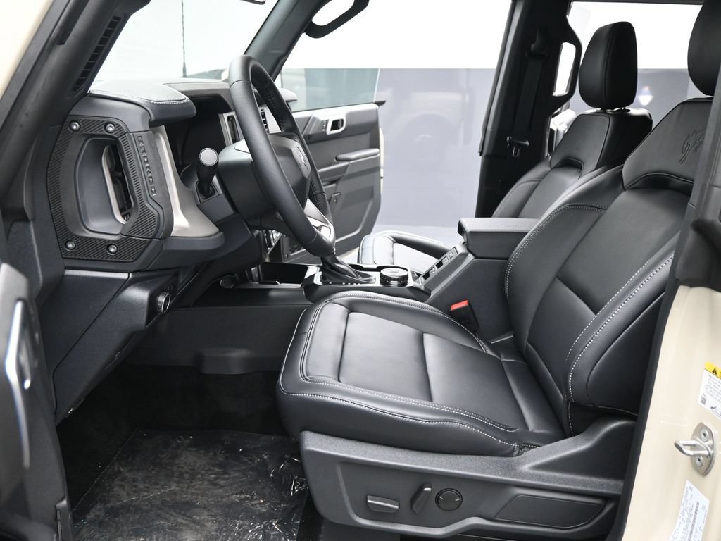 New 2026 Ford Bronco Outer Banks AWD/4WD image 9