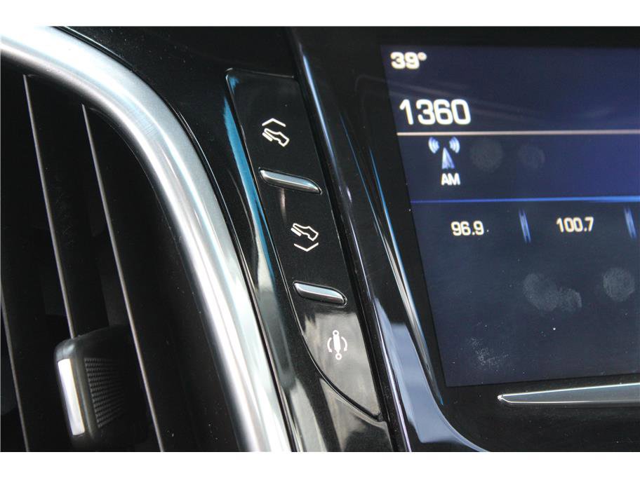 Used 2016 Cadillac Escalade ESV Luxury image 25