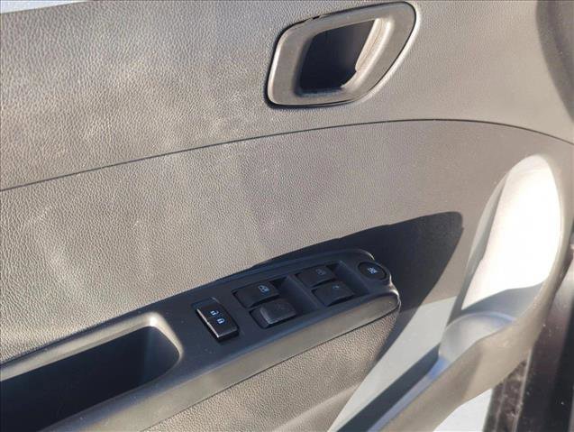 Used 2014 Chevrolet Spark LT FWD image 9