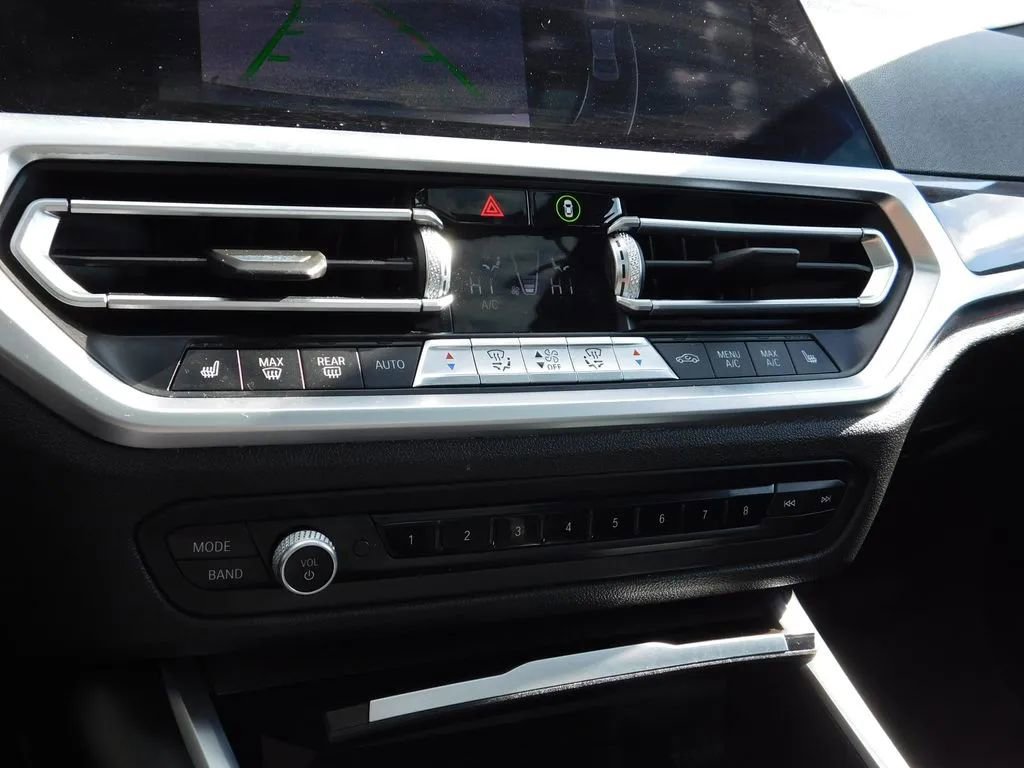 Used 2021 BMW 330e xDrive w/ Driving Assistance Package image 21