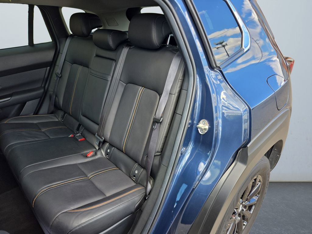 Used 2025 MAZDA CX-50 AWD 2.5 Hybrid w/ Premium Pkg image 13