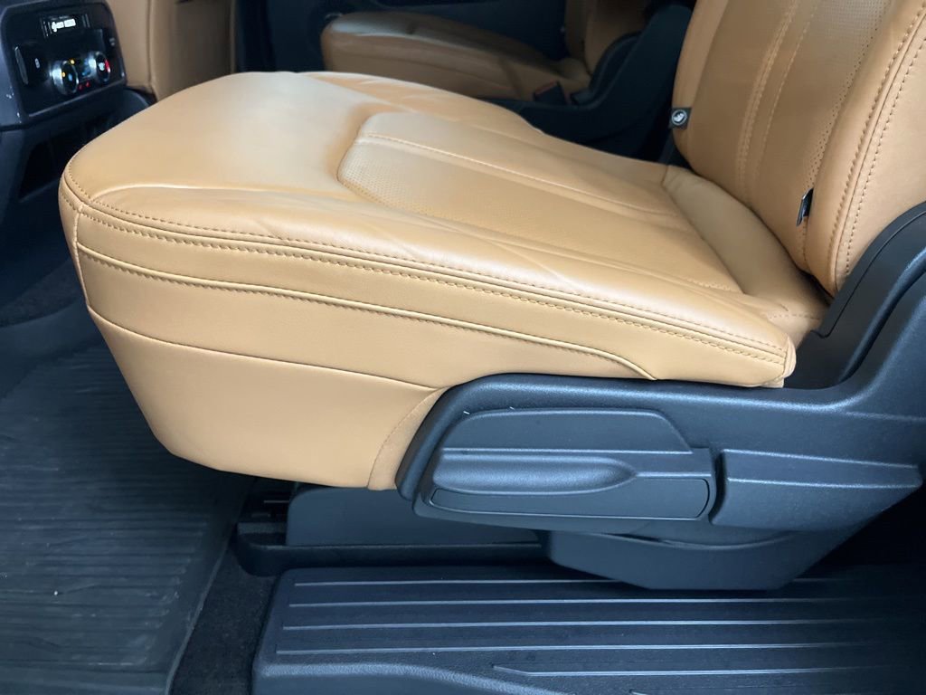 Used 2023 Ford Expedition Max Platinum image 58