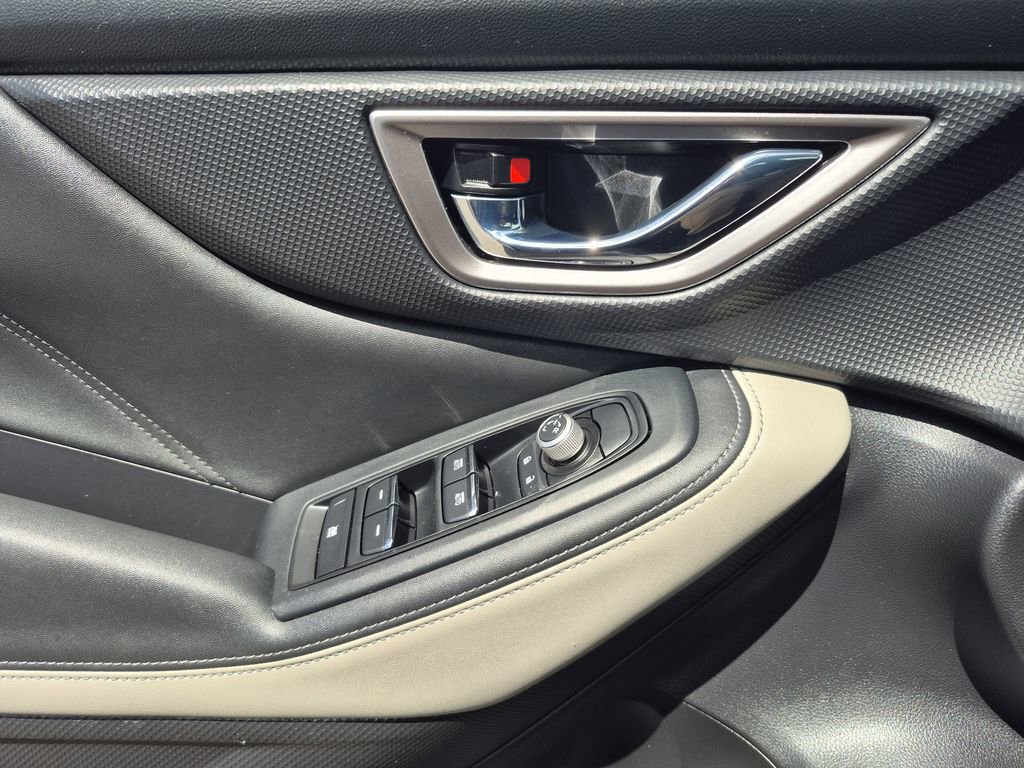 Used 2023 Subaru Forester Limited w/ Popular Package #2 image 8