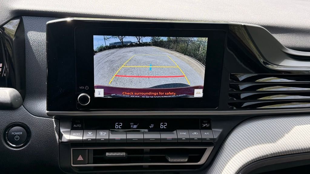 Used 2025 Toyota Camry SE image 15