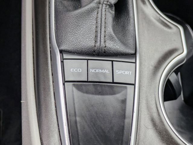 Used 2024 Toyota Camry LE w/ Convenience Package image 15