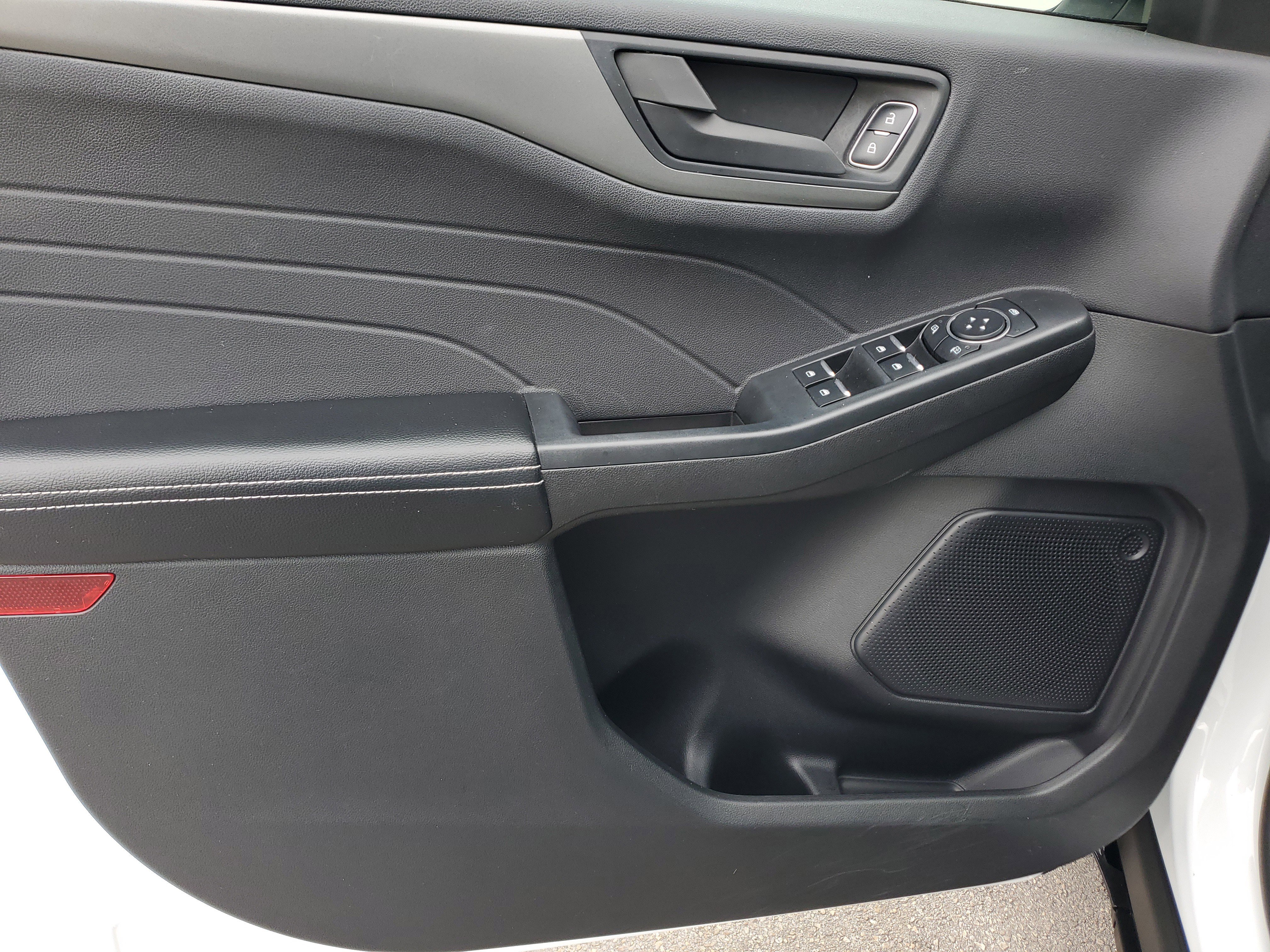 Used 2024 Ford Escape Active image 27