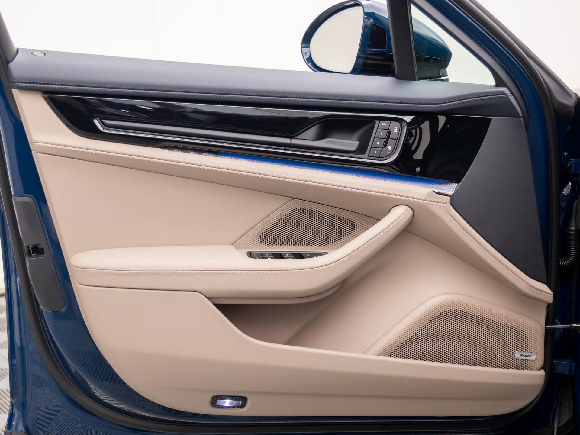 New 2026 Porsche Panamera 4 AWD/4WD image 14