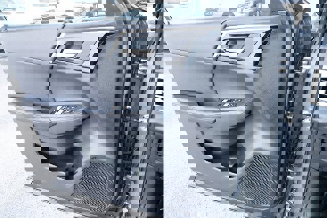 Used 2024 Mitsubishi Outlander SE Black Edition image 24